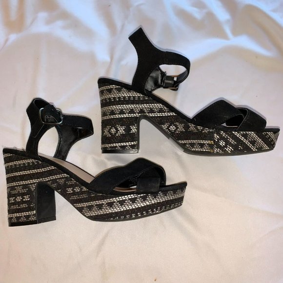 George Shoes - George Women's Aztec Pattern Block Heels Ankle Strap Sandals Black White Size 8